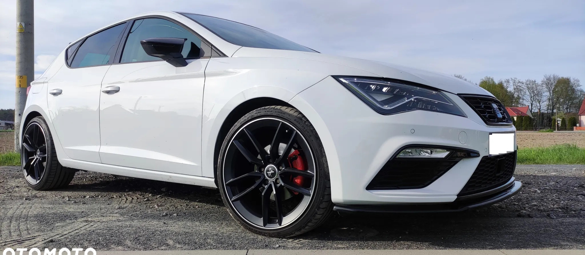 Seat Leon cena 79999 przebieg: 100000, rok produkcji 2019 z Wrocław małe 172